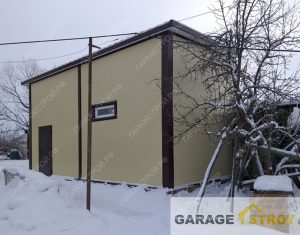 Гараж из сендвич-панелей размером 4 на 7.4м вид 4