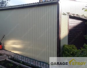 Гараж из сэндвич-панелей 7*5м с навесом вид 3